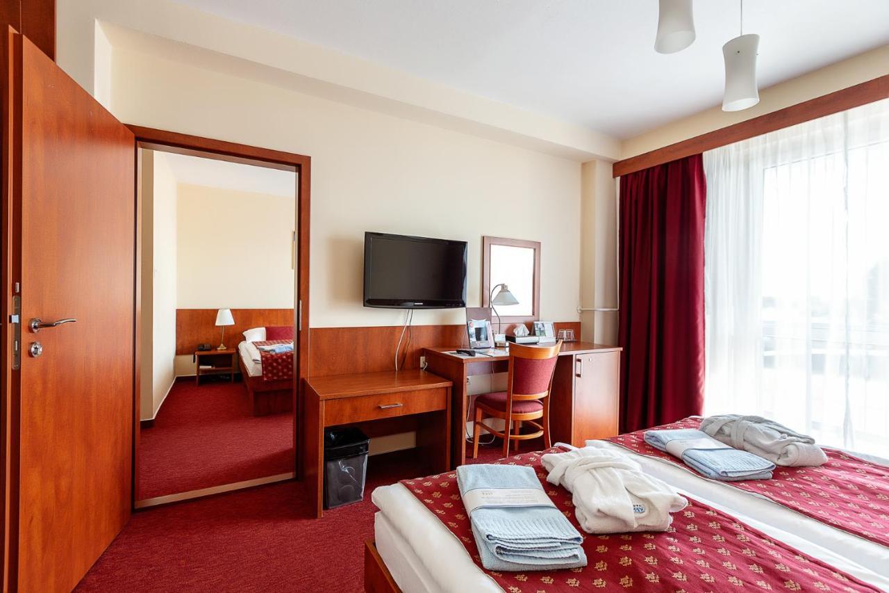 Hotel Senec Aqua Resort - Family Friendly Exterior photo